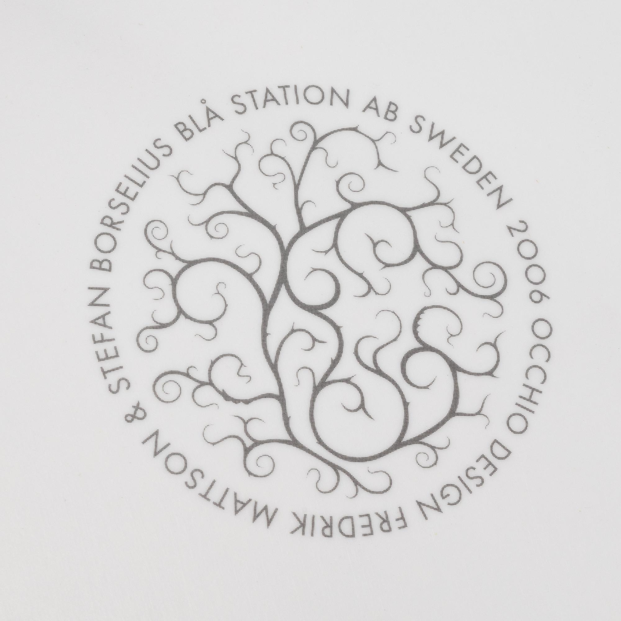 Fredrik Mattson, & Stefan Borselius, stolar, 4 st."Sting", samt bord "Occhio" Blå Station, 2000-tal.