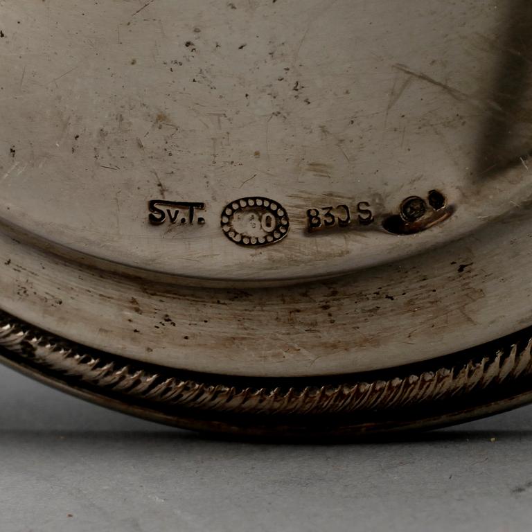 PARTI SILVER, ca 42 delar, bl.a C.G. Hallberg, Stockholm 1925. Total vikt ca 830 gram.