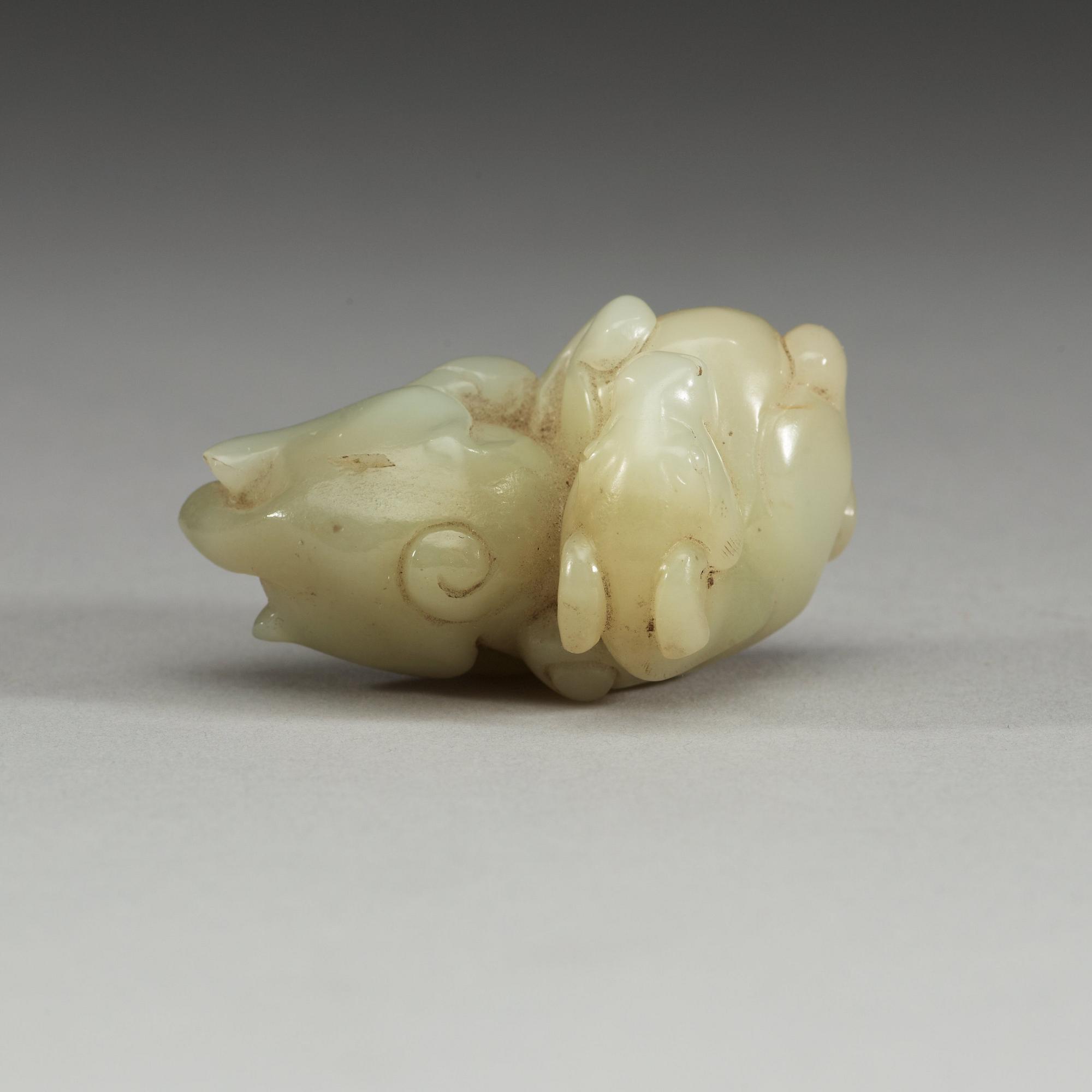 FIGURIN, nefrit. Kina.