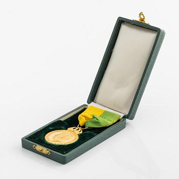 Medalj, 18K guld, Kungliga Patriotiska Sällskapet 1951.