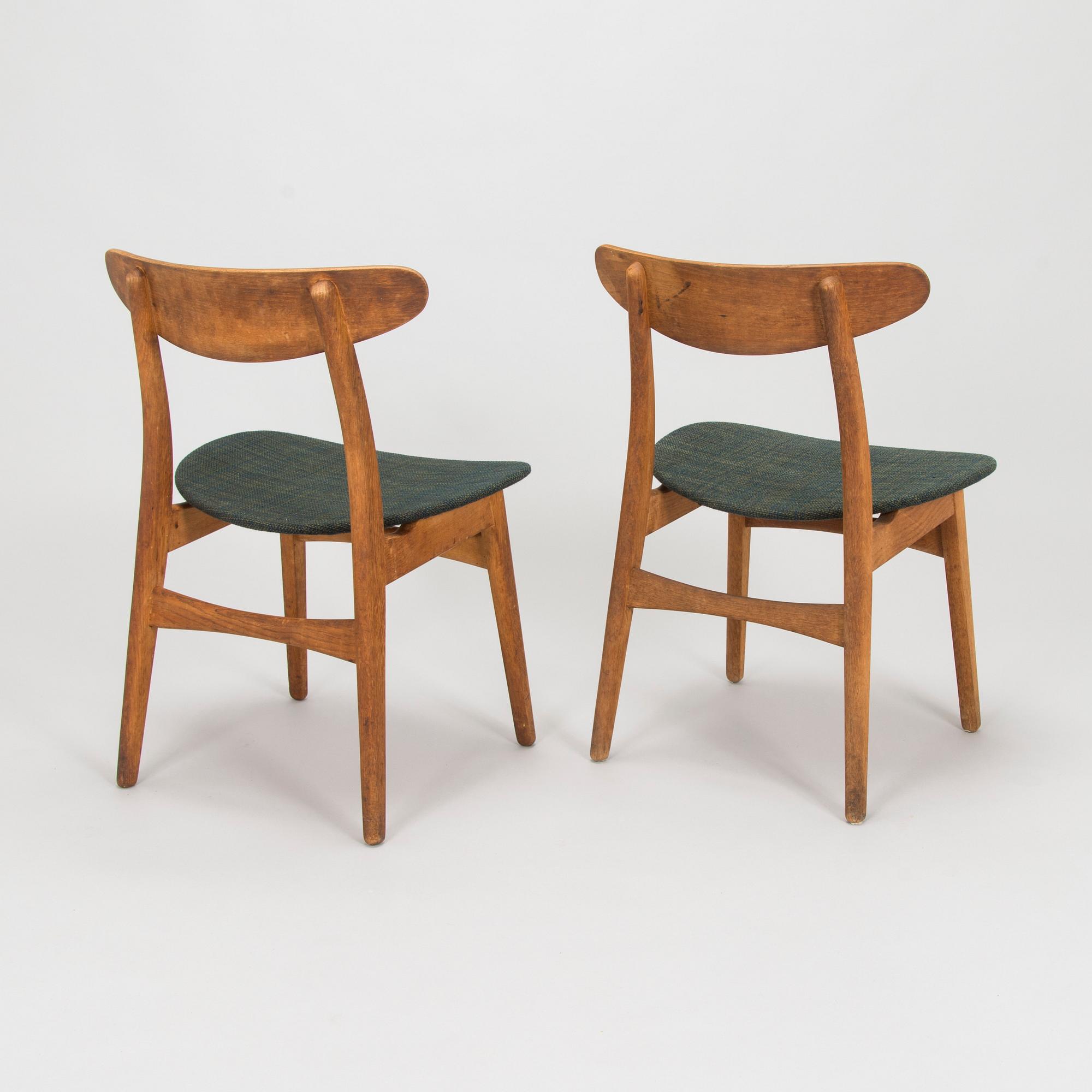 Hans J. Wegner, stolar, ett par, "CH-30", Carl Hansen & Søn, Danmark, 1950-60-tal.