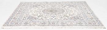 Matta, Nain part silk, s.k 9LAA, ca 200 x 200 cm.