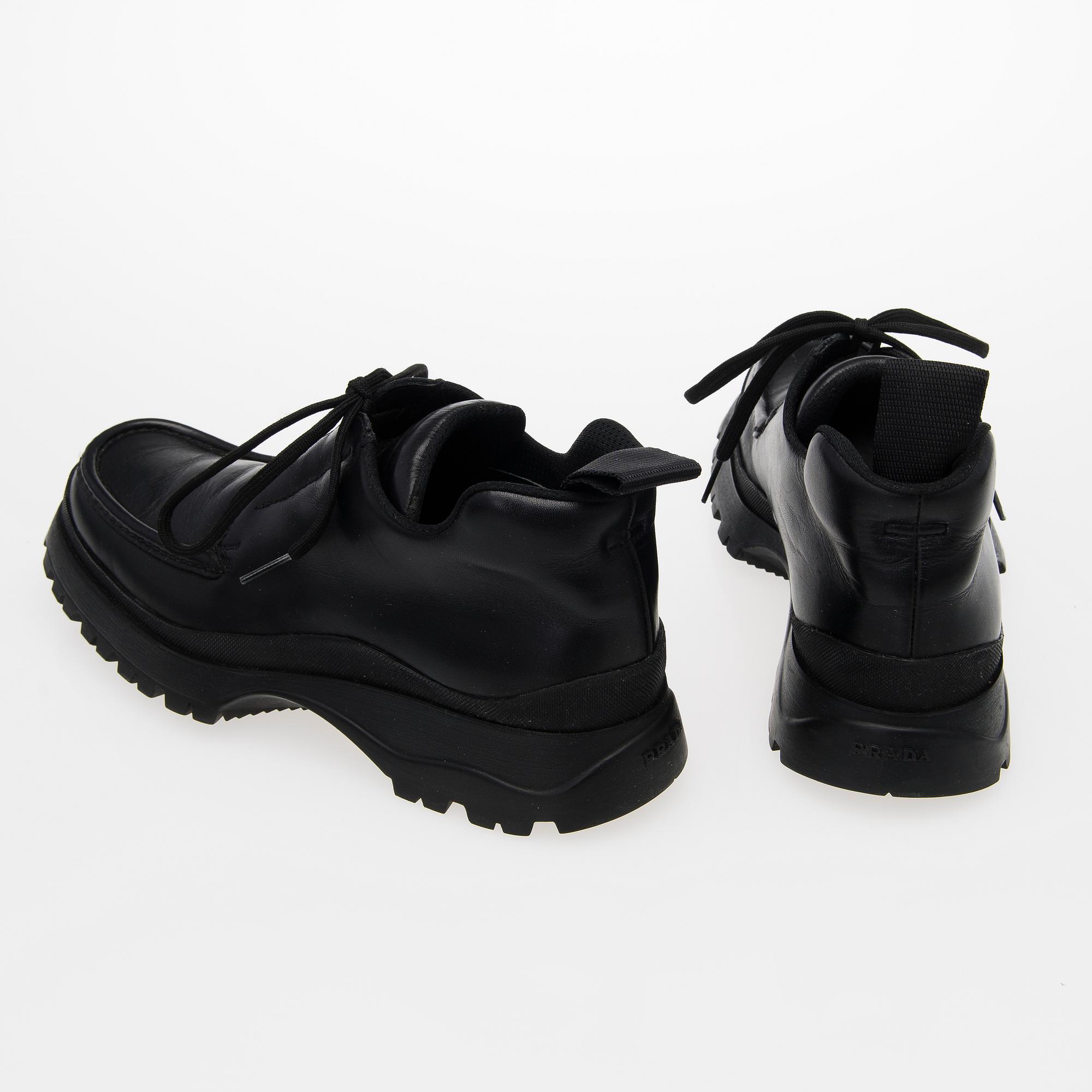 PRADA, SKOR, storlek 9.