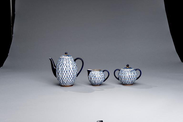 KAFFE- OCH TESERVIS, 30 delar, porslin, "Blue net", Lomonosov, Sovjet, 1980-tal.
