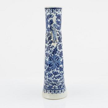 A blue and white moon flask, China, 19th century.