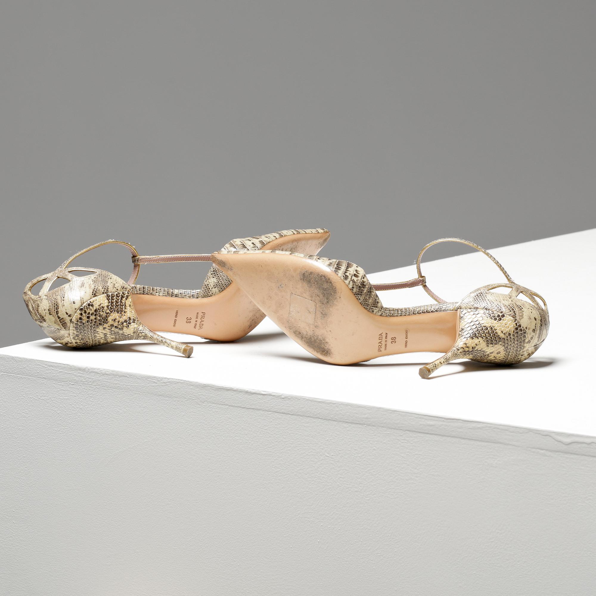 PUMPS, Prada, storlek 38.