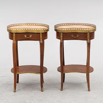 A pair of side tables.Louis XV-style, 20th century.