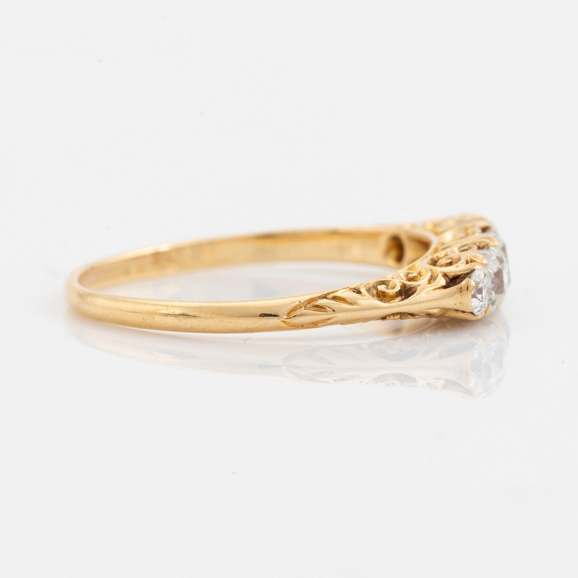 18K gold and old cut diamond band ring.