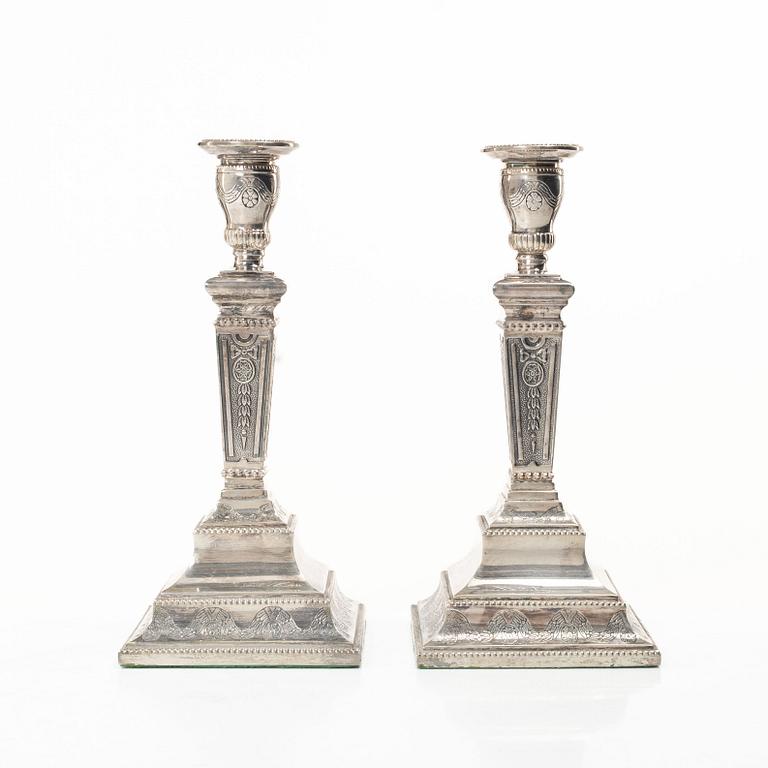 Candlesticks, a pair, sterling silver, import mark of International Bullion & Metal Brokers, London 1979.