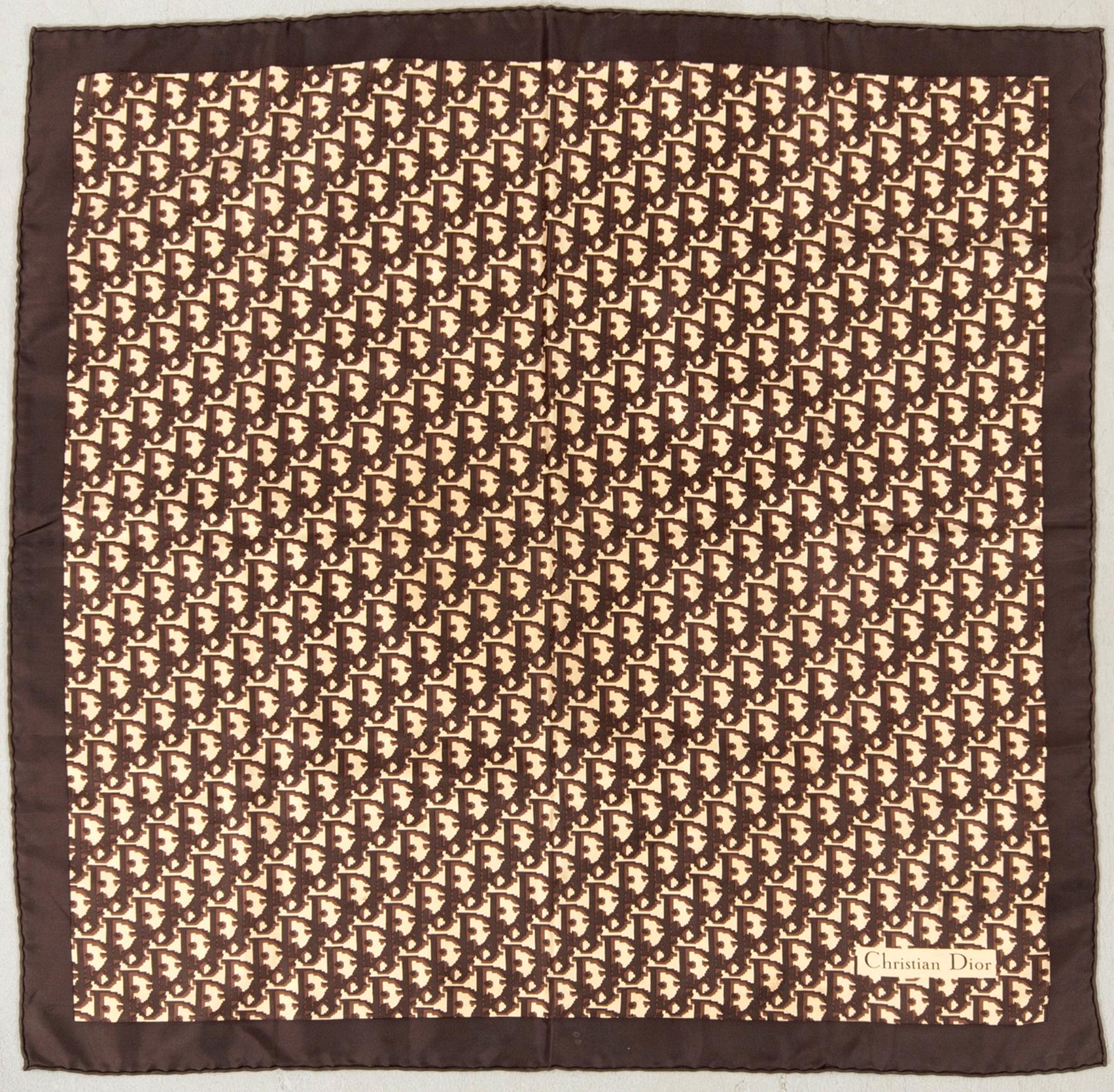 Christian Dior scarfar 2 st vintage.