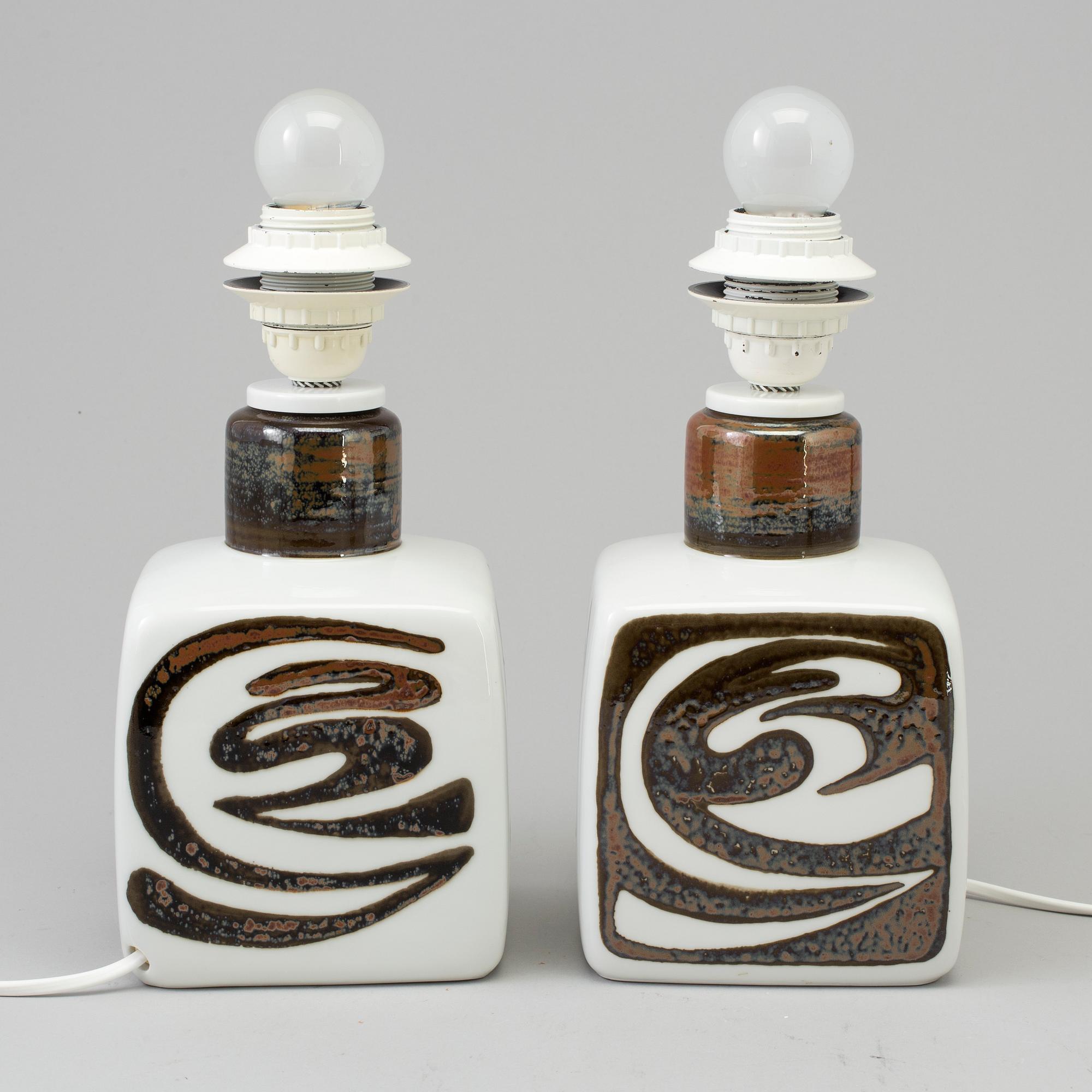 CARL-HARRY STÅLHANE, bordslampor, ett par, stengods, ”Orient”, Rörstrand, 1970-tal.