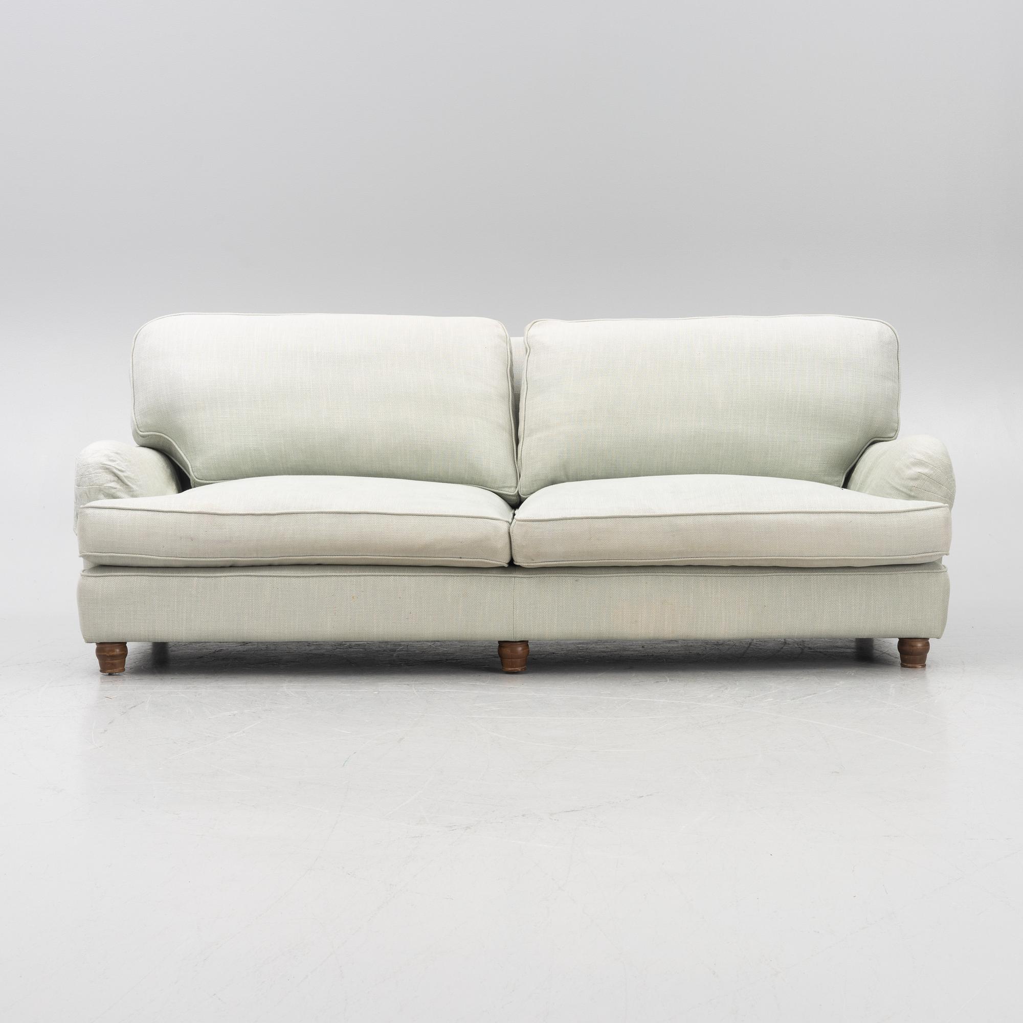 A Howard model sofa, 21st century.