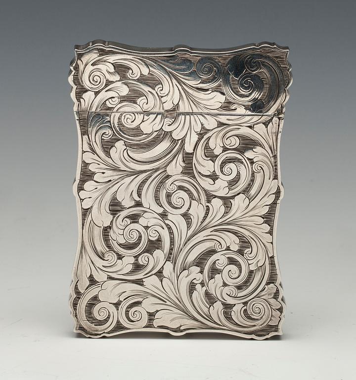 VISITKORTSETUI, sterling silver, Birmingham 1843. Vikt 85 g.