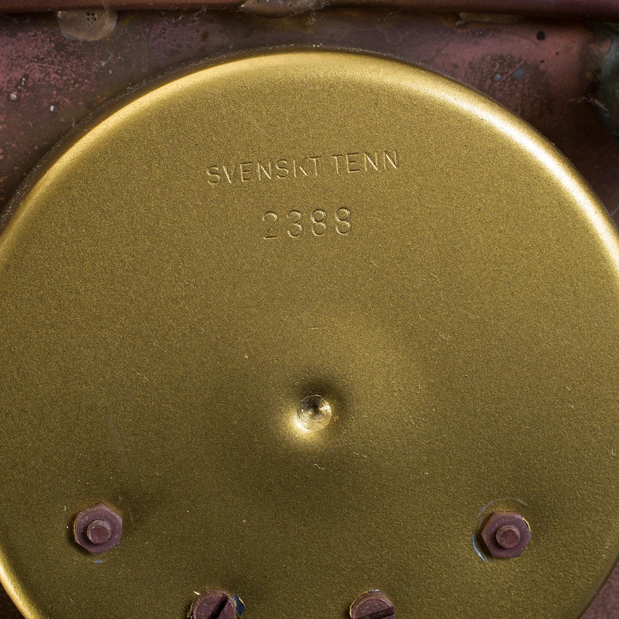 JOSEF FRANK, bordslampa, Firma Svenskt Tenn. Modell 2388.