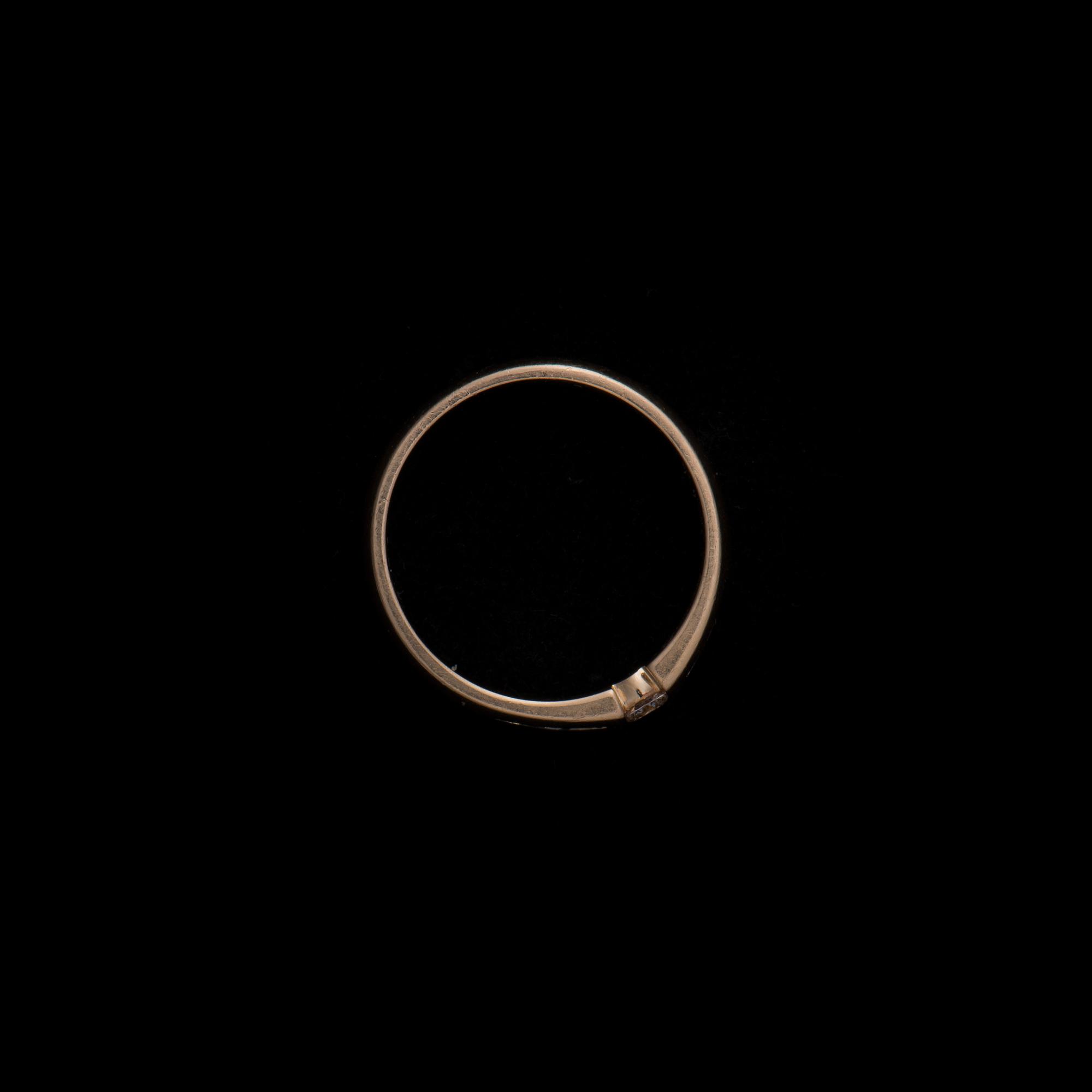 RING, 18K guld, briljantslipade diamanter. Vikt ca 4,5 g.