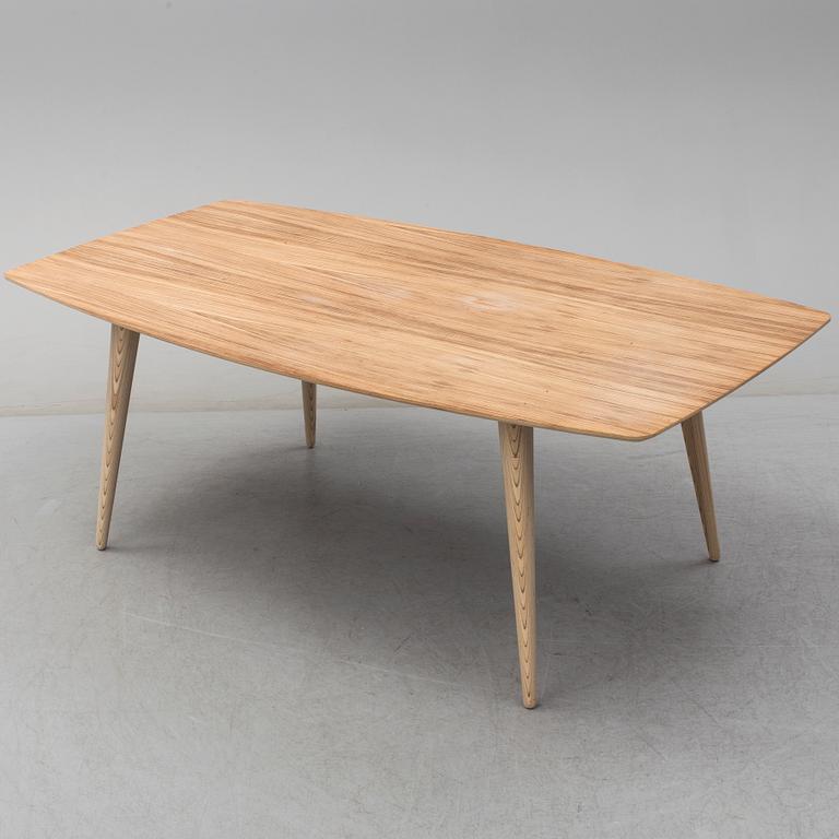 MATBORD. Snedkermester Lau Lauritsen, Danmark, 2000-tal.