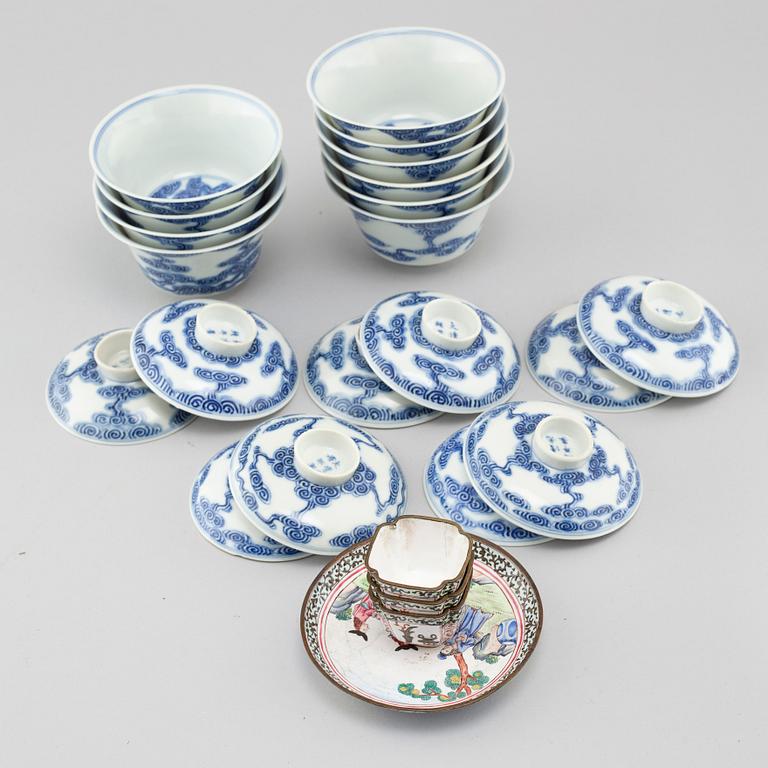 PORCELAIN, 4 parts in enamel, 10 parts porcelain, China, 20th century.