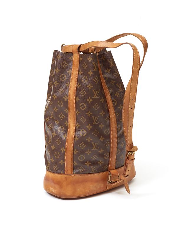 A monogram canvas bag/sac by Louis Vuitton.