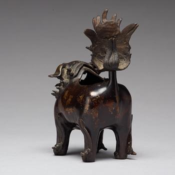 RÖKELSEKAR, brons. Qingdynastin, 1800-tal.