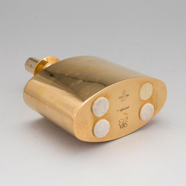 PIERRE FORSELL, A brass bottle designed by Pierre Forsell, Skultuna.
