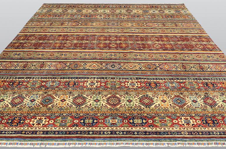 Matto, oriental, ca 395 x 300 cm.