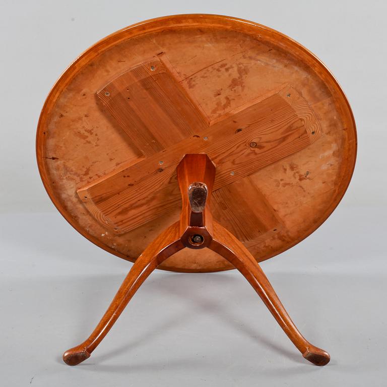 SOFFBORD, omkring 1900-talets mitt.