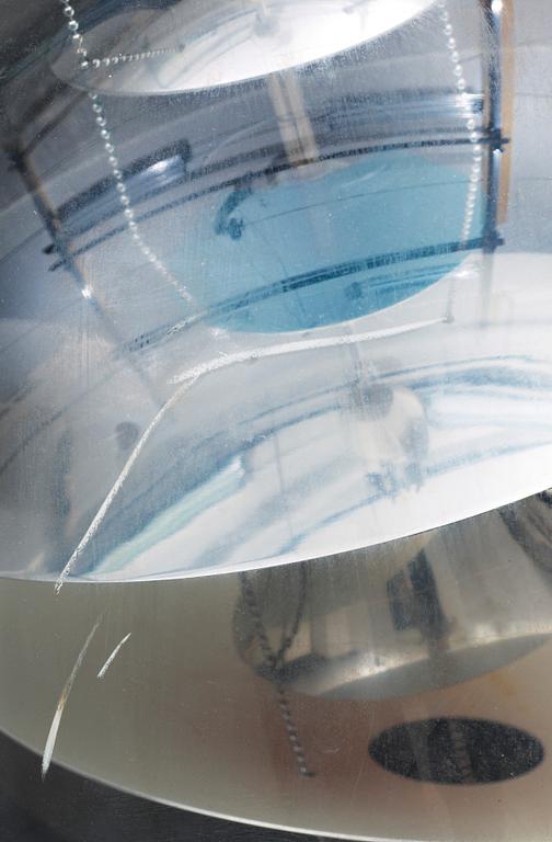 TAKLAMPA. "VP-Globe", Verner Panton för Louis Poulsen, Danmark. H ca 60, exklusive montering.