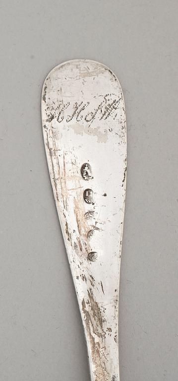 SKEDAR, 3 st, silver, bla England, 1700-1800-tal. Tot ca 140 gram.
