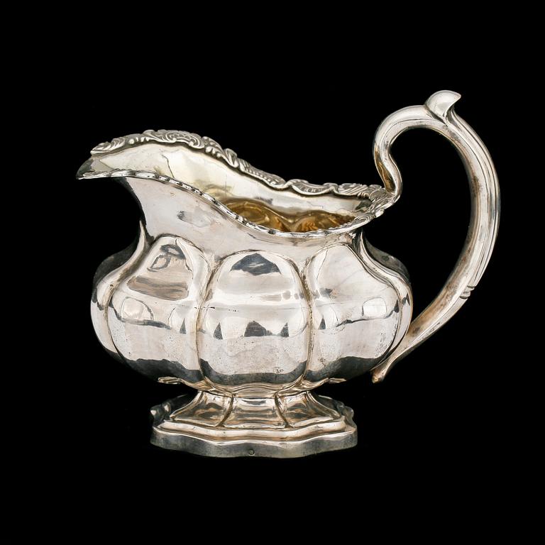 GRÄDDKANNA, silver, G Okerblom, St Petersburg, 1839. Ca 255 gr.
