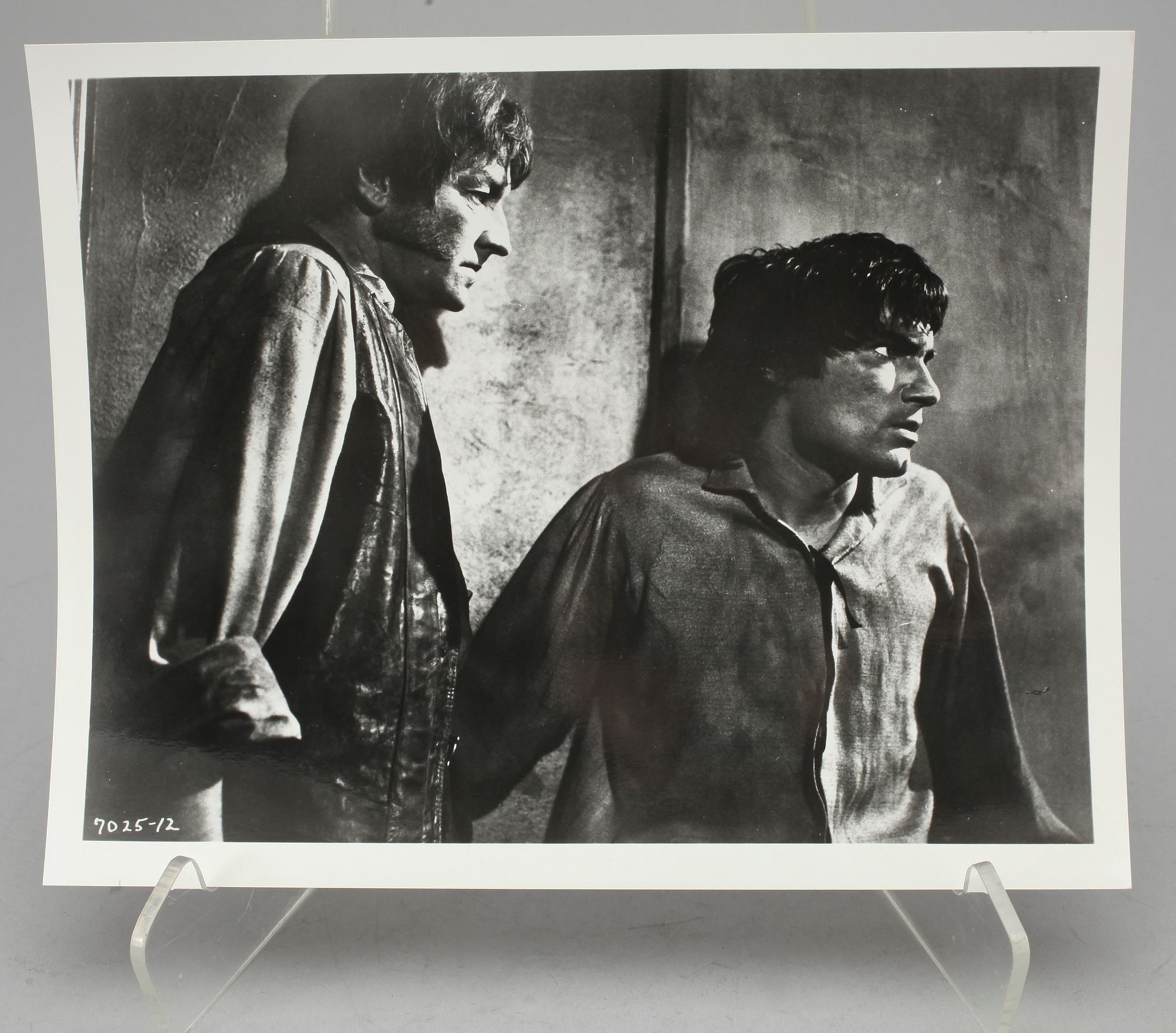 FILMMEMORABILIA, promotionfotografier, ca 100 st, från elva filmer, bl a "Wild Party", 1975.
