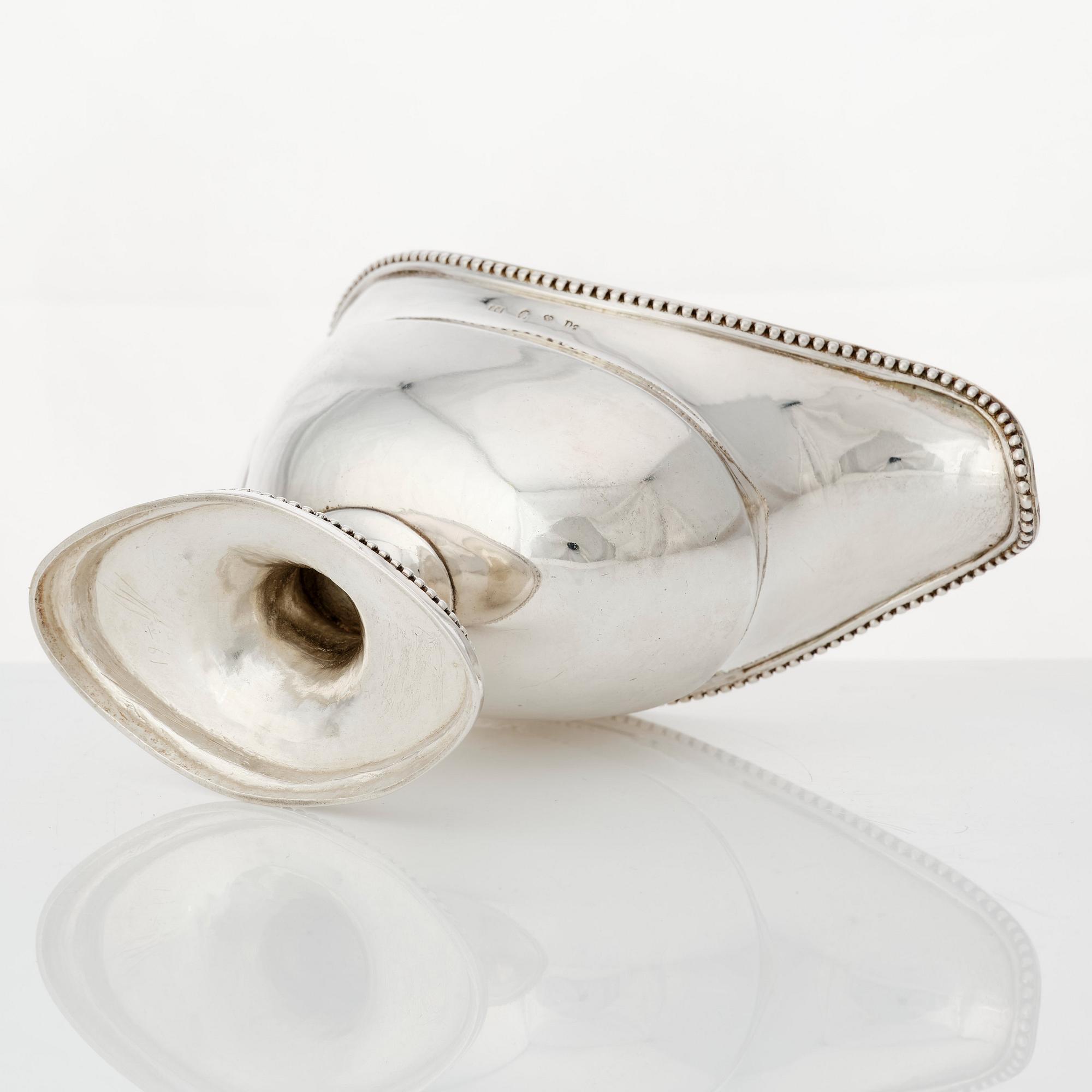 Petter Eneroth, grädd-/såskanna, silver, Stockholm 1786. Gustaviansk.