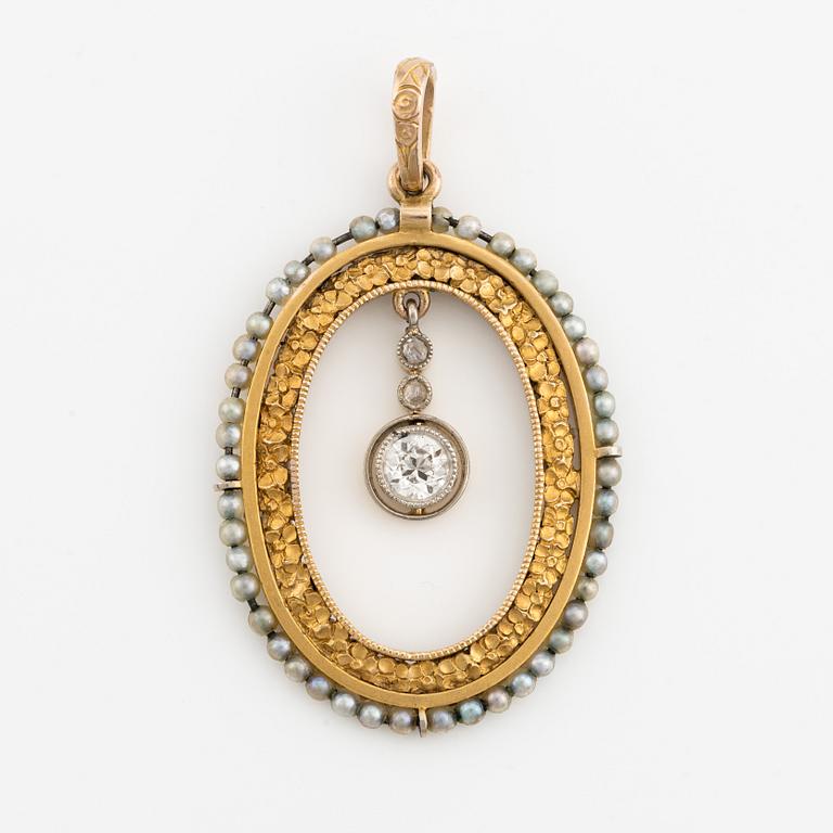 Pendant with old-cut and rose-cut diamonds and pearls, 14K gold.