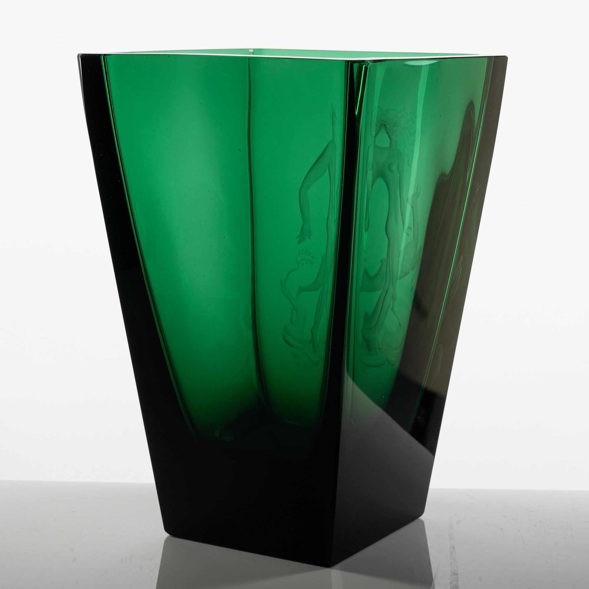 Vicke Lindstrand, a vase, Orrefors.