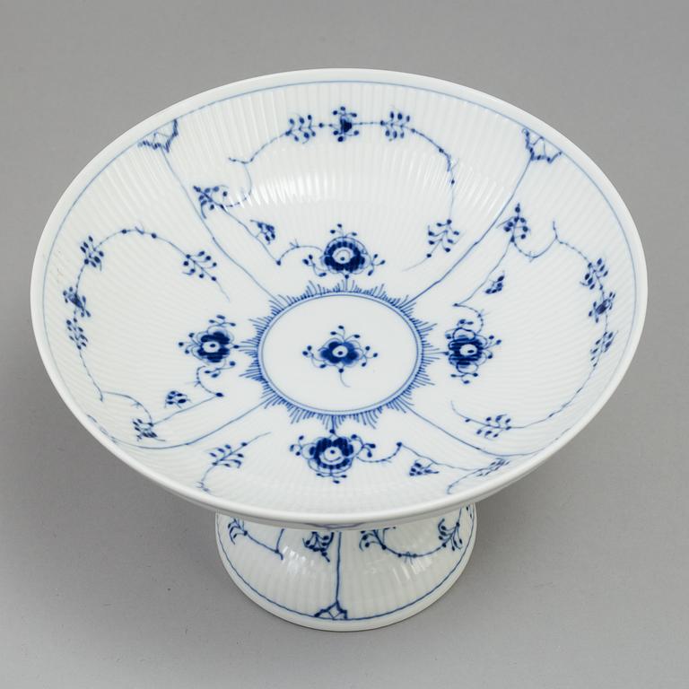 A Danish Royal Copenhagen "Blue Fluted" 36 piece porcelain coffee- and dinner service.