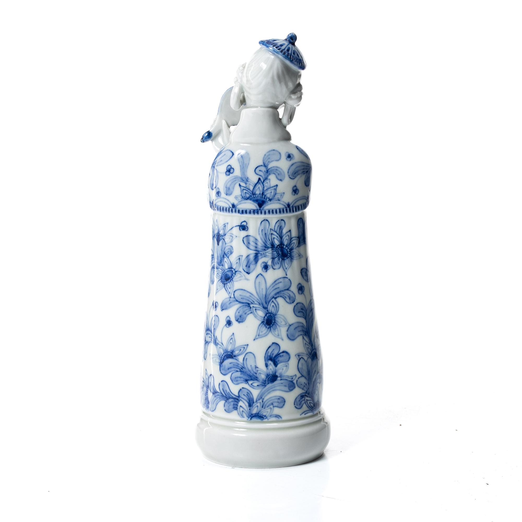 Georg Thylstrup, Figurine, model 1604, porcelain, Royal Copenhagen, Denmark, first half of the 20th century.
