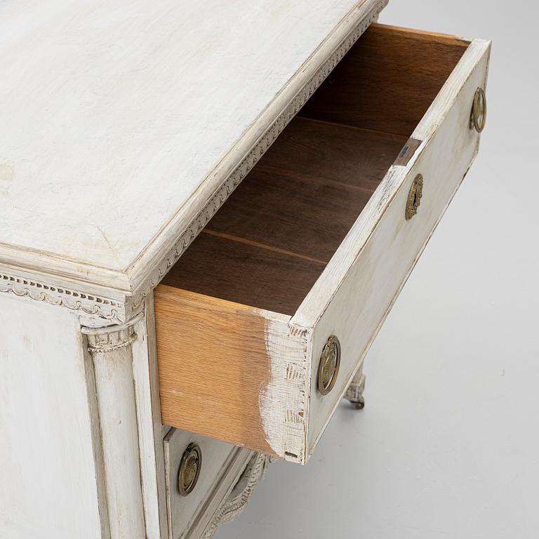 Chest of drawers, Louis XVI style, first half of the 20th century.