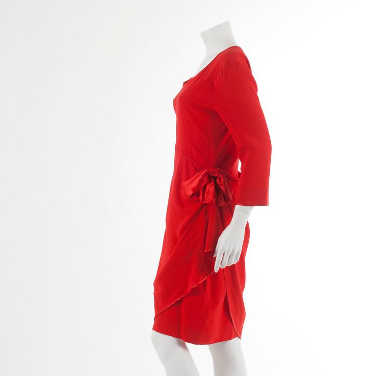 VICTOR COSTA, a red silk coctaildress.