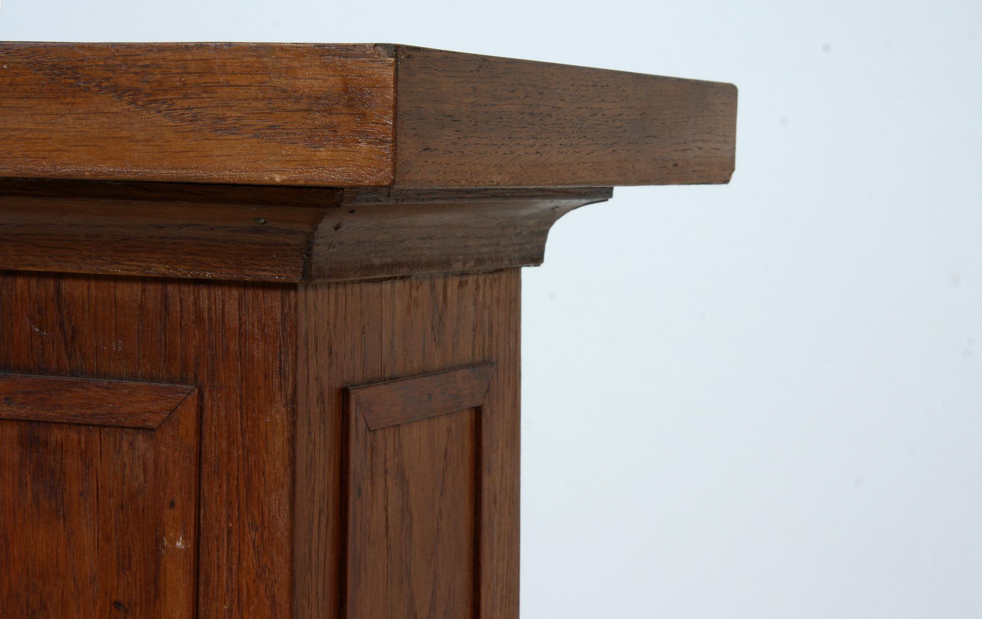 PIEDESTAL, 1900-tal.