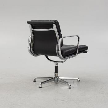 Charles & Ray Eames, a swivel 'Soft Pad Chair EA217", ICF, Italy.
