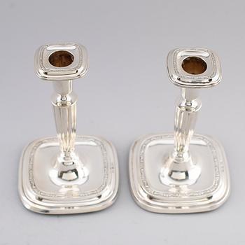 LJUSSTAKAR, 1 par, silver, CG Hallberg, Stockholm 1956.