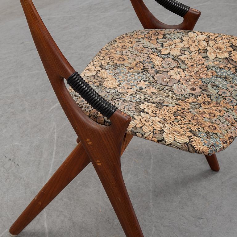 Arne Hovmand-Olsen, a set of four '71' chairs from Mogens Kold.