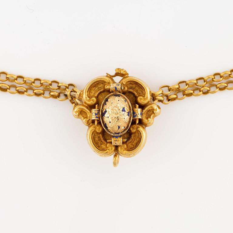 An 18K gold necklace set with malachite, carneol and enamel, 19th century.