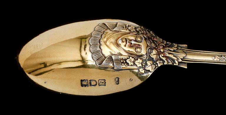 An English 19th century silver-gilt 36 piece dessert-service, makers mark of Daniel and John Wellby, London 1897.