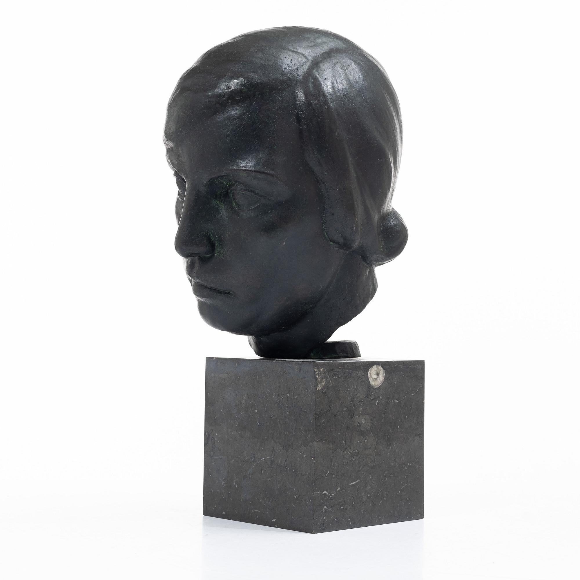 Henrik Roxström, Portrait head.