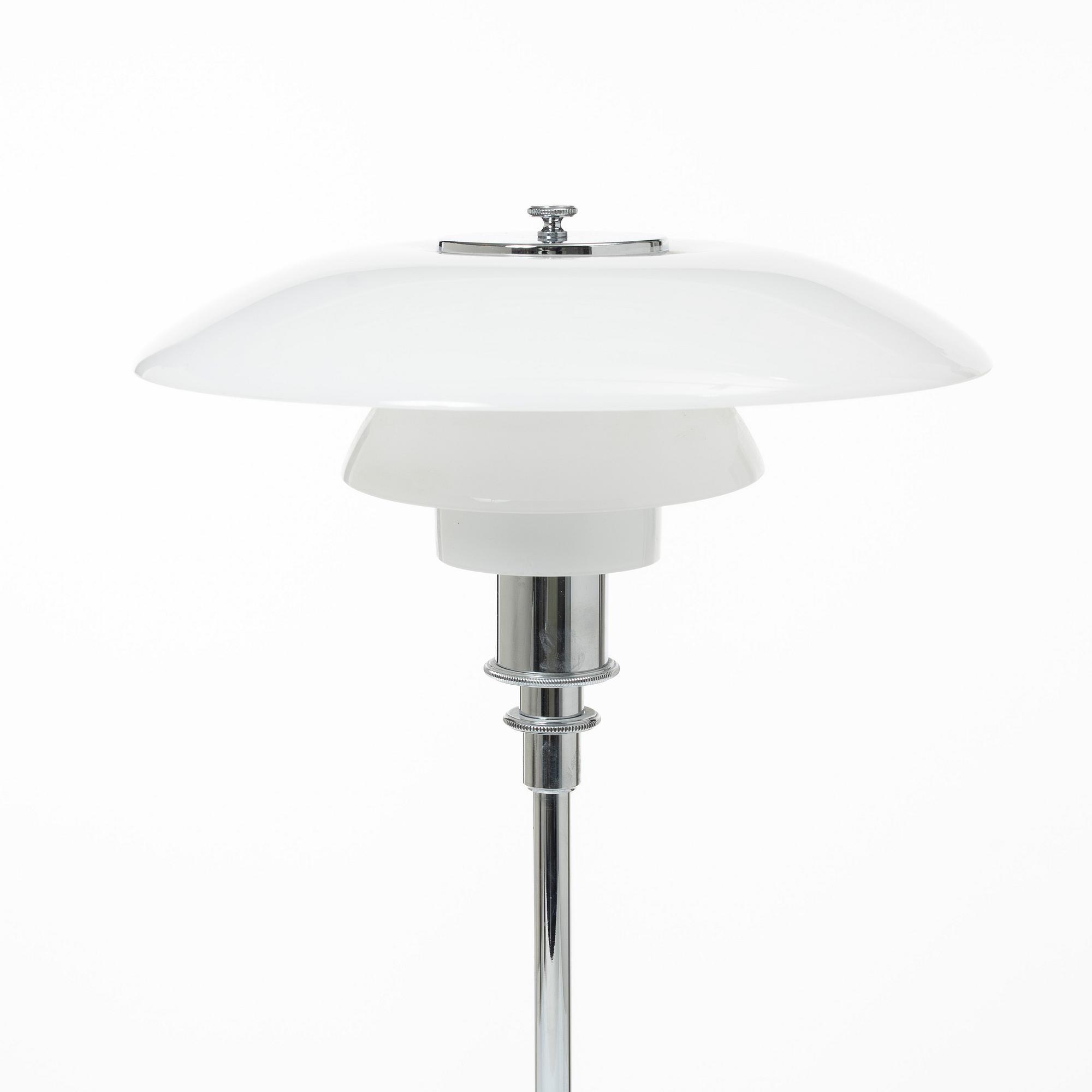 Poul Henningsen, a 'PH 3/2' table lamp, Louis Poulsen, Denmark.
