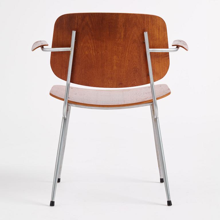 Børge Mogensen, a teak desk and chair, Søborgs Møbelfabrik, Danmark 1950s.