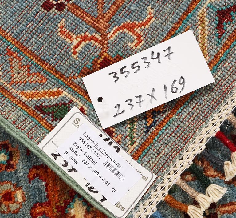 A rug, Ziegler Ariana, c. 237 x 169 cm.