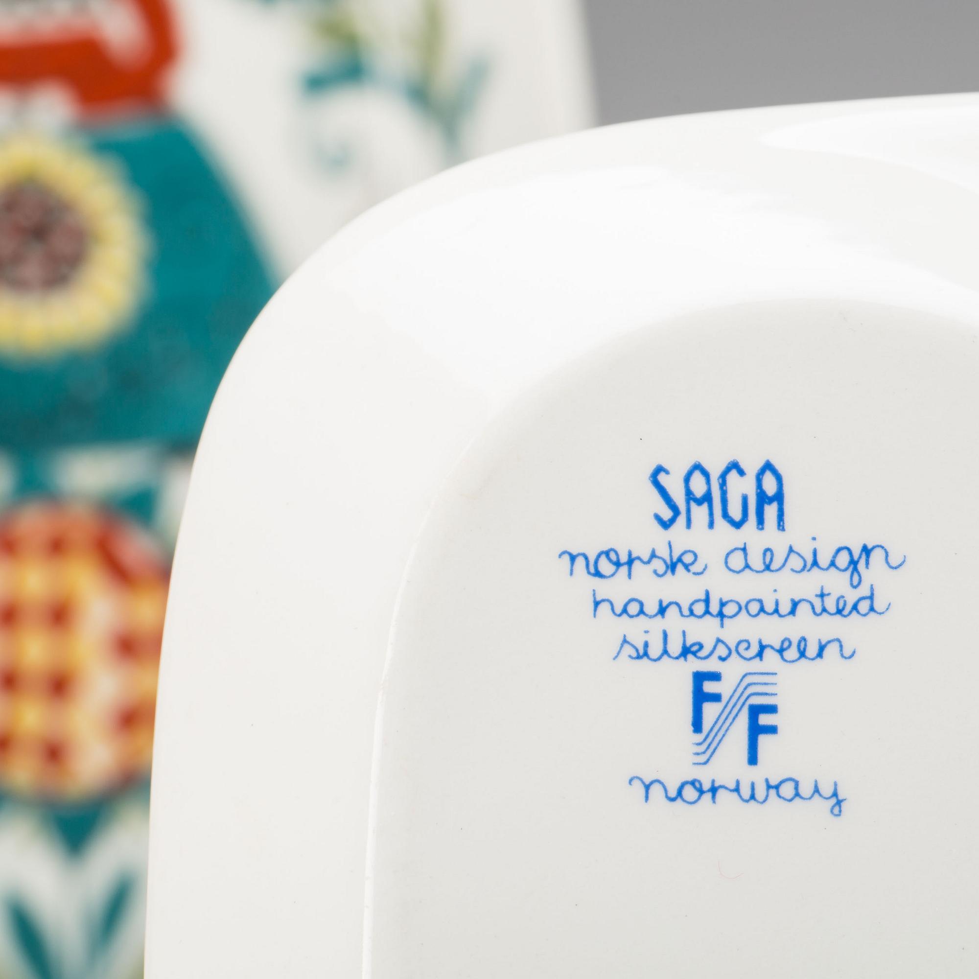 SERVISDELAR, 7 delar, "Saga", Figgjo Flint, Norsk design. 1900-talets mitt.