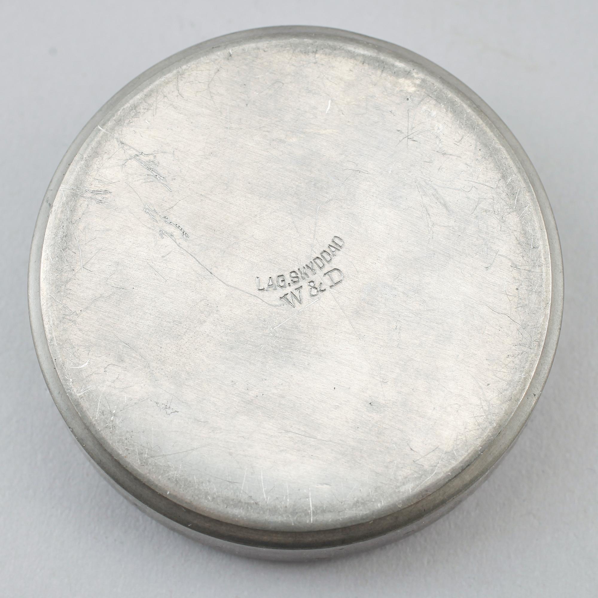 SKJORTKNAPPSASK, tenn, "Originell", Widerholm & Dahlberg, Eskilstuna, 1930/40-tal.