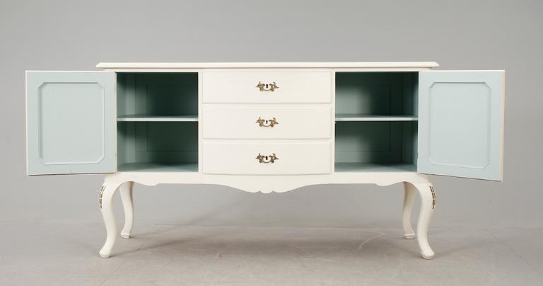 SKÄNK, rokokostil, omkring sekelskiftet 1900.